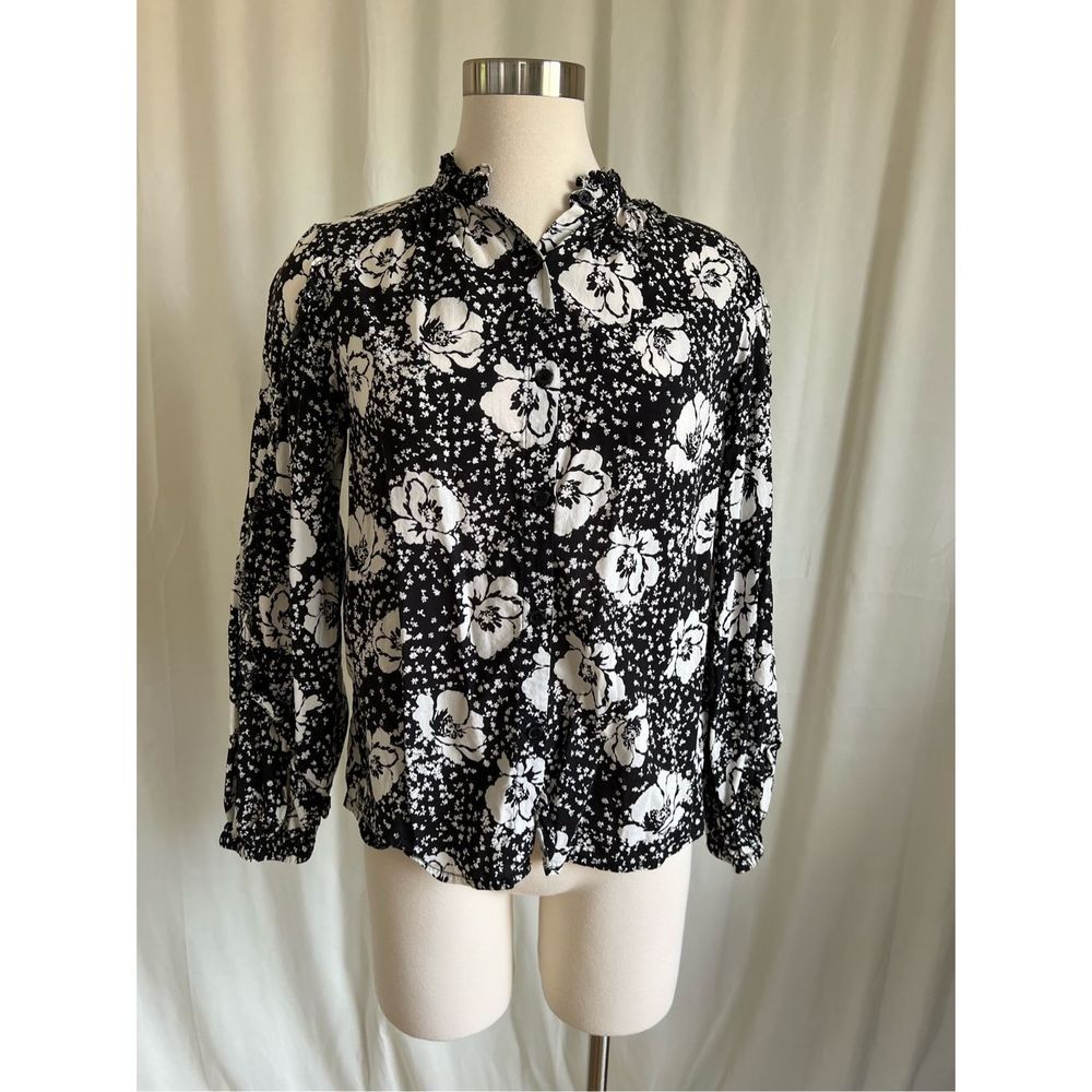Who What Wear Women's Black/White Lantern Long Sleeve Button-Down Floral Top Siz